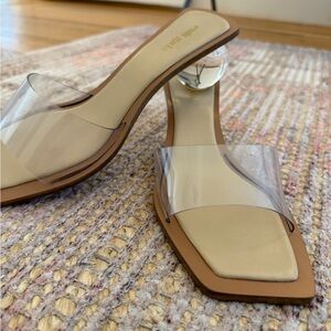LIKE NEW - Cult Gaia sandal heel